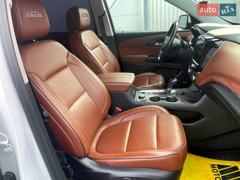 Внедорожник / Кроссовер Chevrolet Traverse 2018 в Киеве
