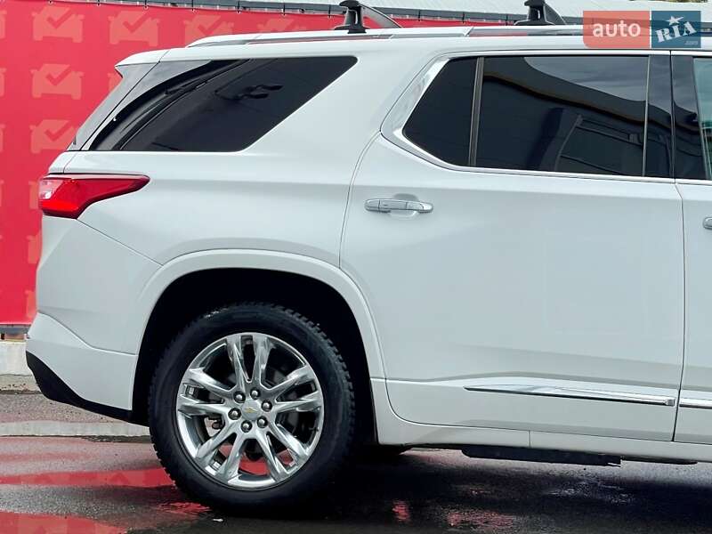 Внедорожник / Кроссовер Chevrolet Traverse 2018 в Киеве