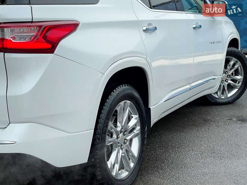 Внедорожник / Кроссовер Chevrolet Traverse 2018 в Киеве
