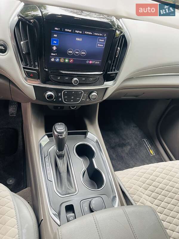 Внедорожник / Кроссовер Chevrolet Traverse 2020 в Киеве