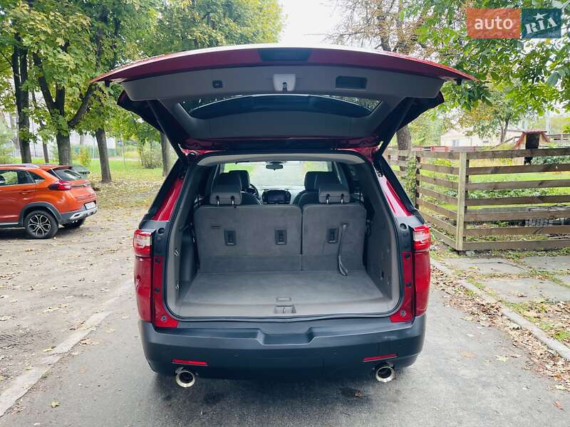 Внедорожник / Кроссовер Chevrolet Traverse 2020 в Киеве