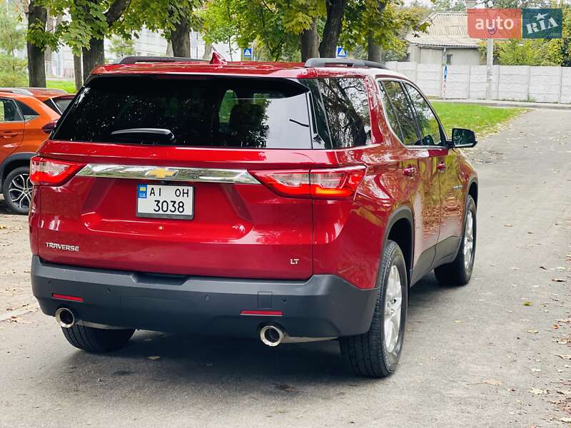 Внедорожник / Кроссовер Chevrolet Traverse 2020 в Киеве