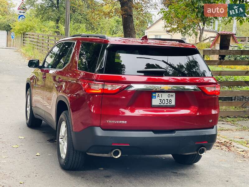 Внедорожник / Кроссовер Chevrolet Traverse 2020 в Киеве