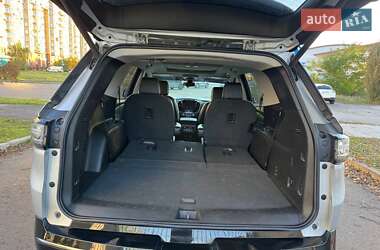 Внедорожник / Кроссовер Chevrolet Traverse 2019 в 