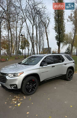 Внедорожник / Кроссовер Chevrolet Traverse 2019 в Киеве