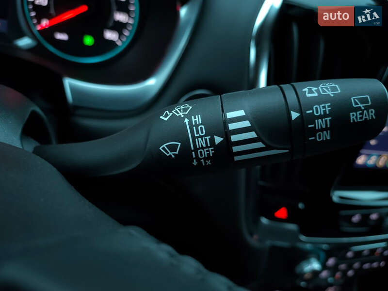 Позашляховик / Кросовер Chevrolet Traverse 2020 в Києві фото 15 Позашляховик / Кросовер Chevrolet Traverse 2020 в Києві