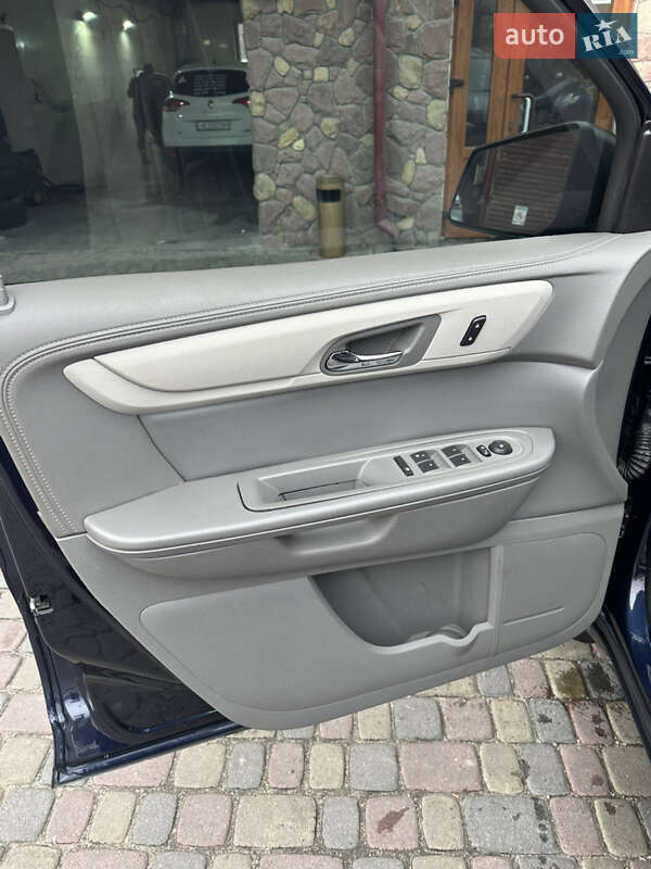 Позашляховик / Кросовер Chevrolet Traverse 2016 в Тернополі