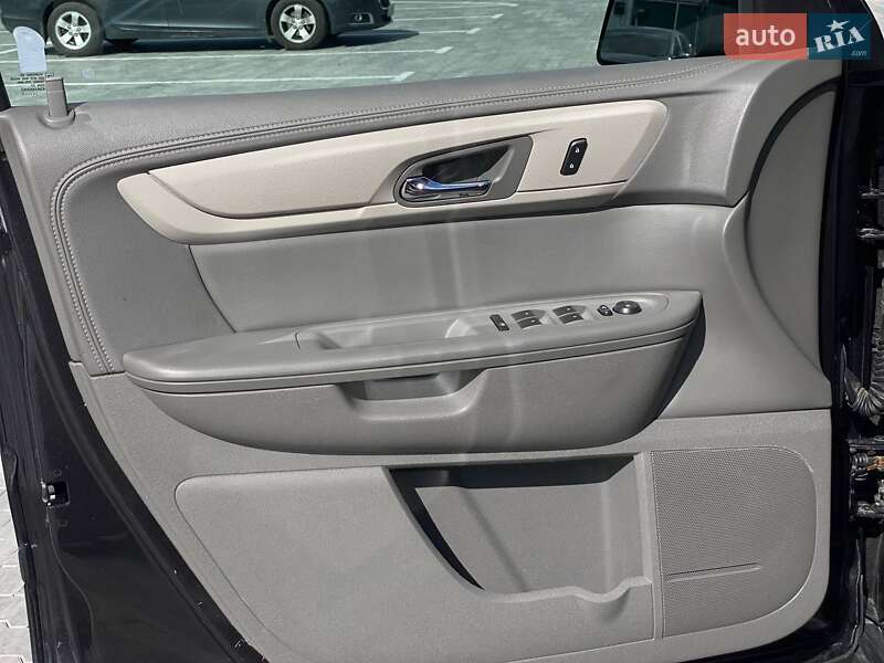 Внедорожник / Кроссовер Chevrolet Traverse 2017 в Киеве