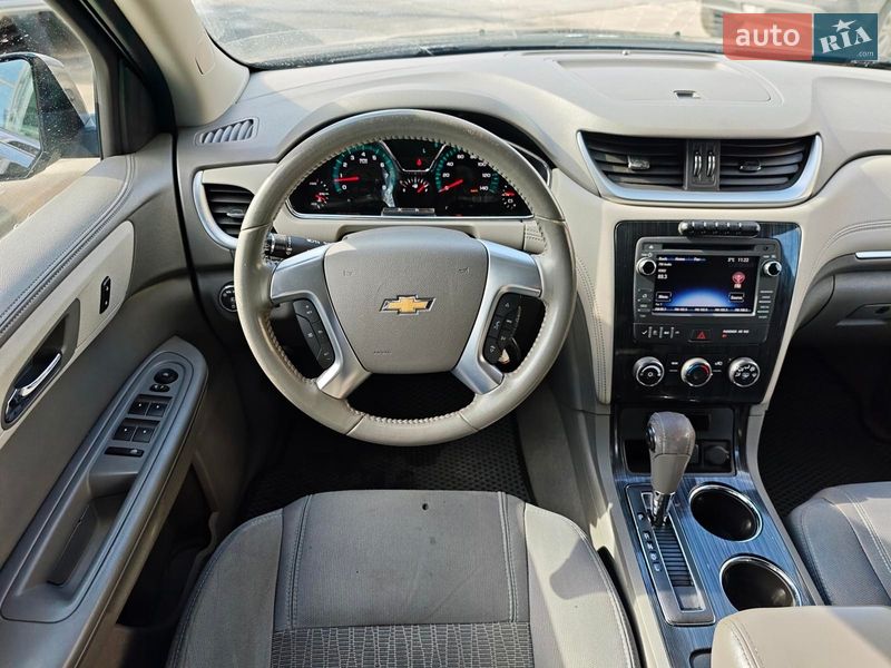 Внедорожник / Кроссовер Chevrolet Traverse 2015 в Харькове