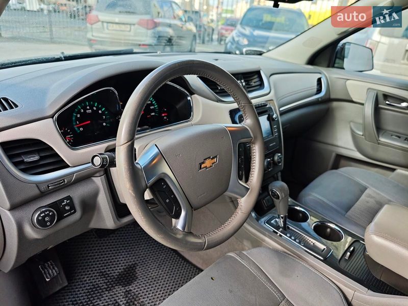 Внедорожник / Кроссовер Chevrolet Traverse 2015 в Харькове
