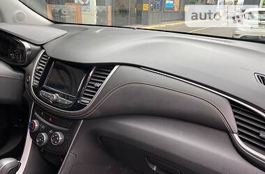 Позашляховик / Кросовер Chevrolet Trax 2018 в 