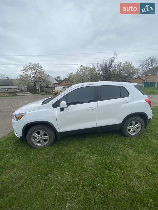 Внедорожник / Кроссовер Chevrolet Trax 2017 в Кропивницком