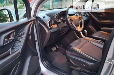 Внедорожник / Кроссовер Chevrolet Trax 2018 в 