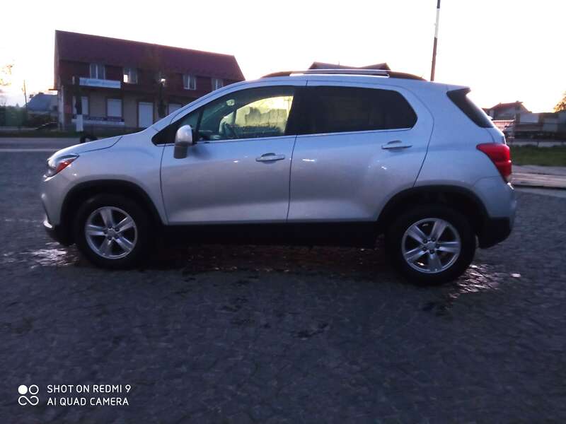 Внедорожник / Кроссовер Chevrolet Trax 2016 в Бучаче