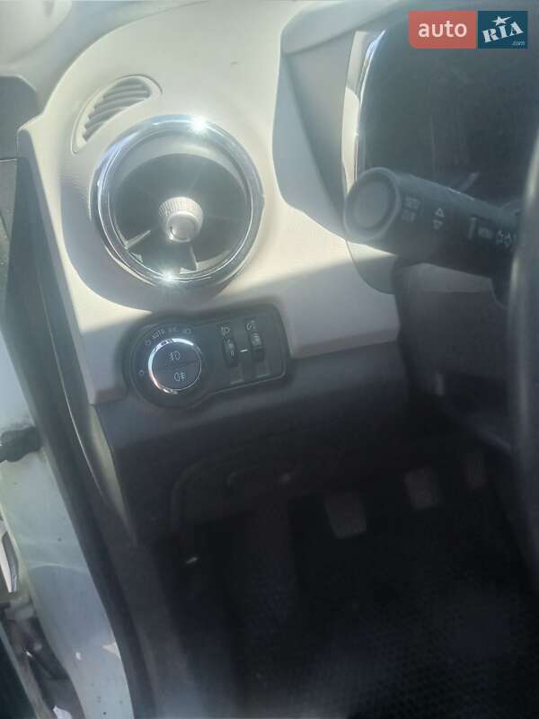 Внедорожник / Кроссовер Chevrolet Trax 2013 в Кропивницком