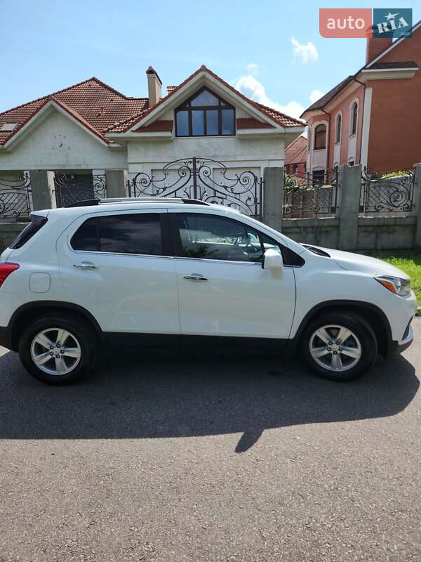 Внедорожник / Кроссовер Chevrolet Trax 2017 в Ровно