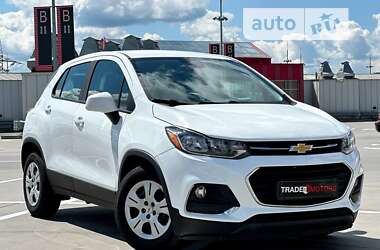 Внедорожник / Кроссовер Chevrolet Trax 2017 в Киеве