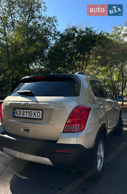Внедорожник / Кроссовер Chevrolet Trax 2015 в 