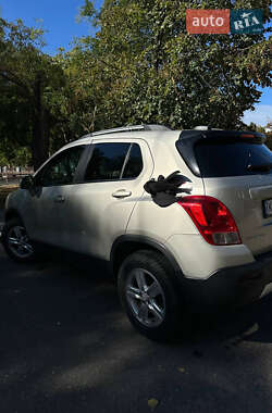 Внедорожник / Кроссовер Chevrolet Trax 2015 в 