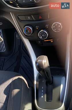Внедорожник / Кроссовер Chevrolet Trax 2019 в 
