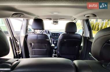 Внедорожник / Кроссовер Chevrolet Trax 2019 в 