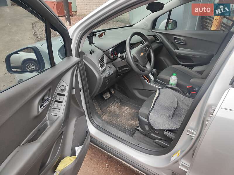 Внедорожник / Кроссовер Chevrolet Trax 2017 в Киеве