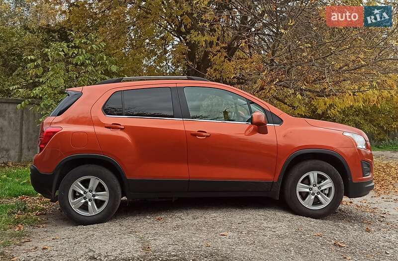 Позашляховик / Кросовер Chevrolet Trax 2016 в 