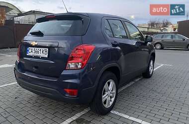 Позашляховик / Кросовер Chevrolet Trax 2017 в 