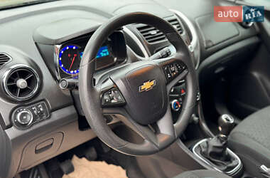 Внедорожник / Кроссовер Chevrolet Trax 2014 в 