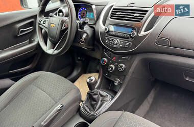 Внедорожник / Кроссовер Chevrolet Trax 2014 в 