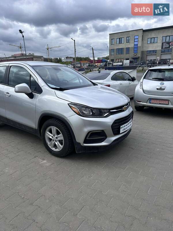 Внедорожник / Кроссовер Chevrolet Trax 2019 в 