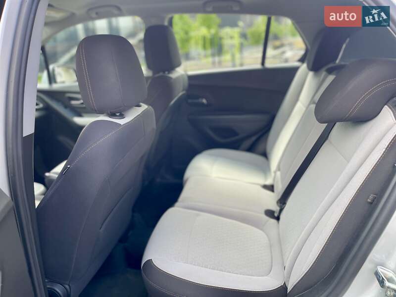 Позашляховик / Кросовер Chevrolet Trax 2017 в Львові