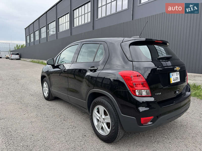 Внедорожник / Кроссовер Chevrolet Trax 2020 в Киеве
