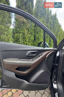 Внедорожник / Кроссовер Chevrolet Trax 2013 в 