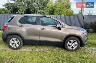 Внедорожник / Кроссовер Chevrolet Trax 2020 в 
