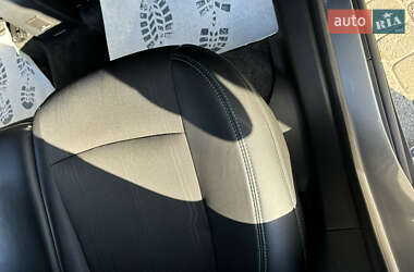 Внедорожник / Кроссовер Chevrolet Trax 2013 в 