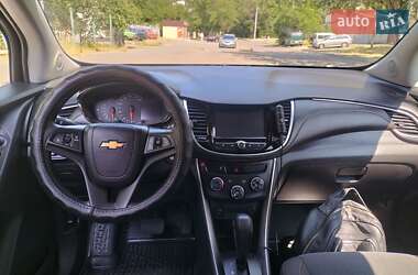 Внедорожник / Кроссовер Chevrolet Trax 2017 в 