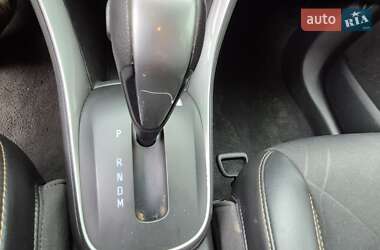 Внедорожник / Кроссовер Chevrolet Trax 2018 в 