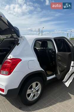 Внедорожник / Кроссовер Chevrolet Trax 2018 в 