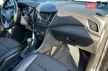 Внедорожник / Кроссовер Chevrolet Trax 2018 в 