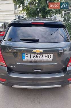Внедорожник / Кроссовер Chevrolet Trax 2018 в 