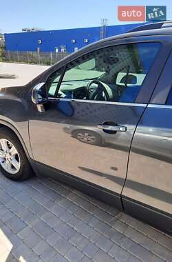 Внедорожник / Кроссовер Chevrolet Trax 2016 в 