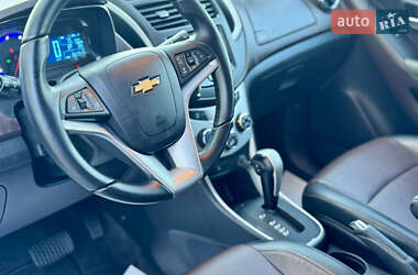Внедорожник / Кроссовер Chevrolet Trax 2013 в 