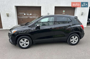 Внедорожник / Кроссовер Chevrolet Trax 2019 в 