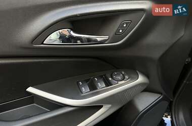 Внедорожник / Кроссовер Chevrolet Trax 2023 в 
