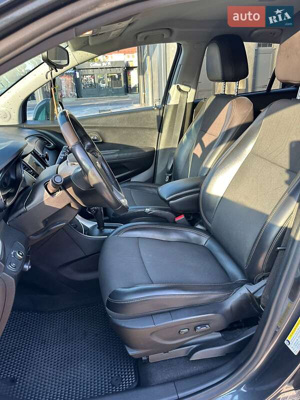 Внедорожник / Кроссовер Chevrolet Trax 2018 в Киеве
