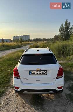 Внедорожник / Кроссовер Chevrolet Trax 2018 в 