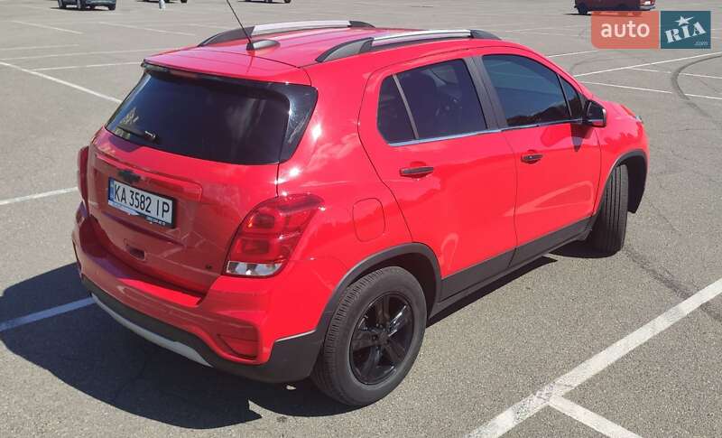Внедорожник / Кроссовер Chevrolet Trax 2020 в Киеве