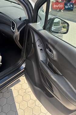 Внедорожник / Кроссовер Chevrolet Trax 2018 в 