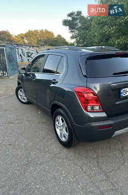 Внедорожник / Кроссовер Chevrolet Trax 2016 в 
